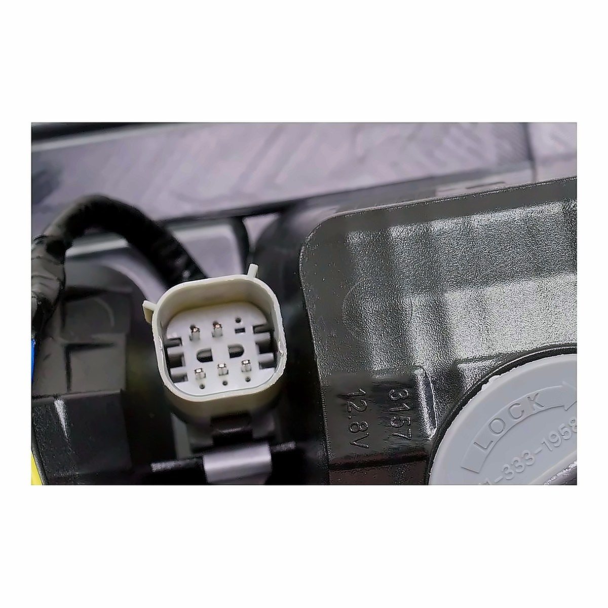 2018-2020 Ford F150 - Driver Side Tail Light - connector view, Part FO2800265