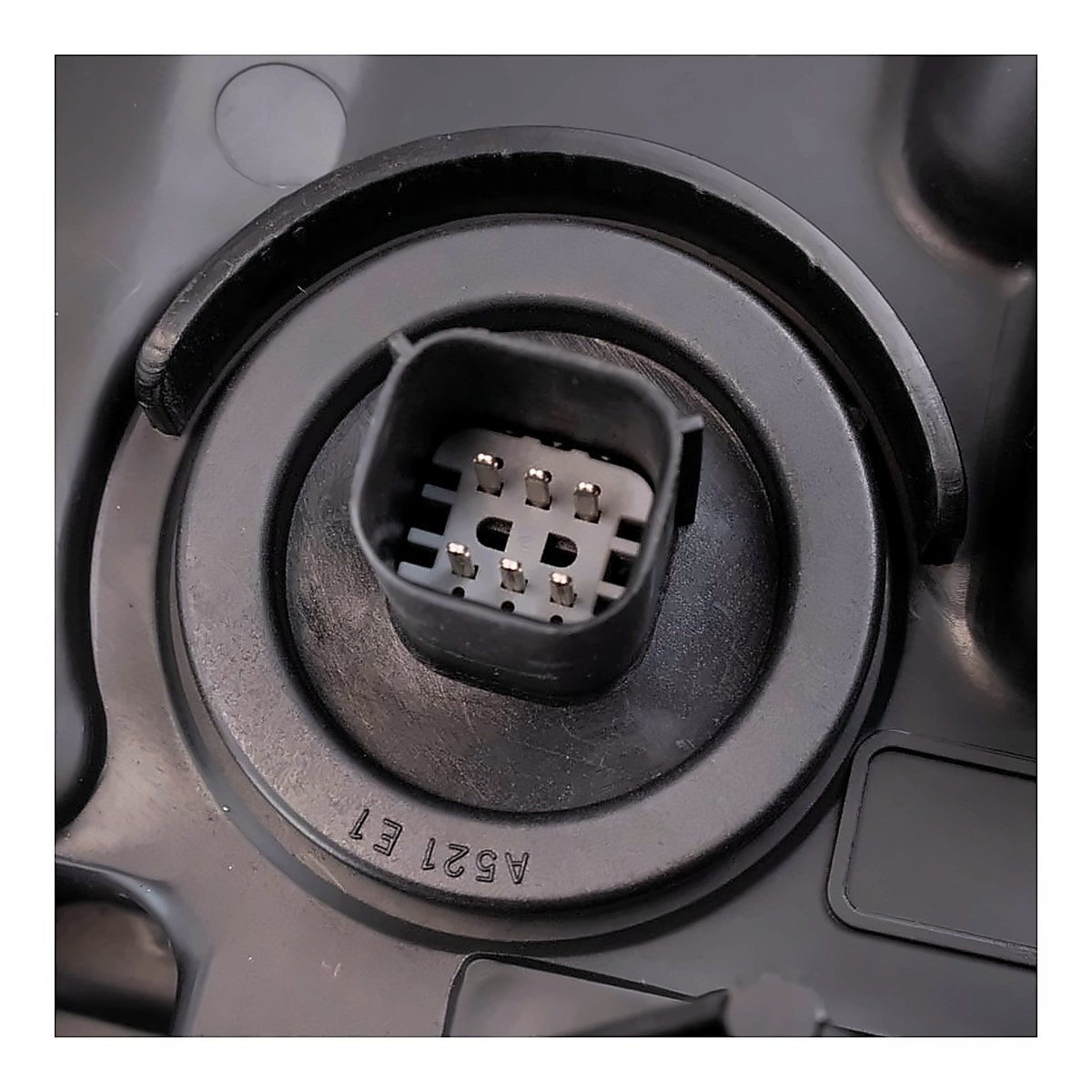 2020-2023 Toyota Tacoma - Passenger Side Headlight - connector view, Part TO2503291