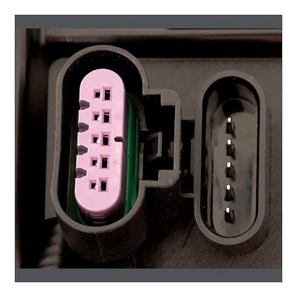 2015-2020 Gmc Yukon - Driver Side Tail Light - connector view, Part GM2800268