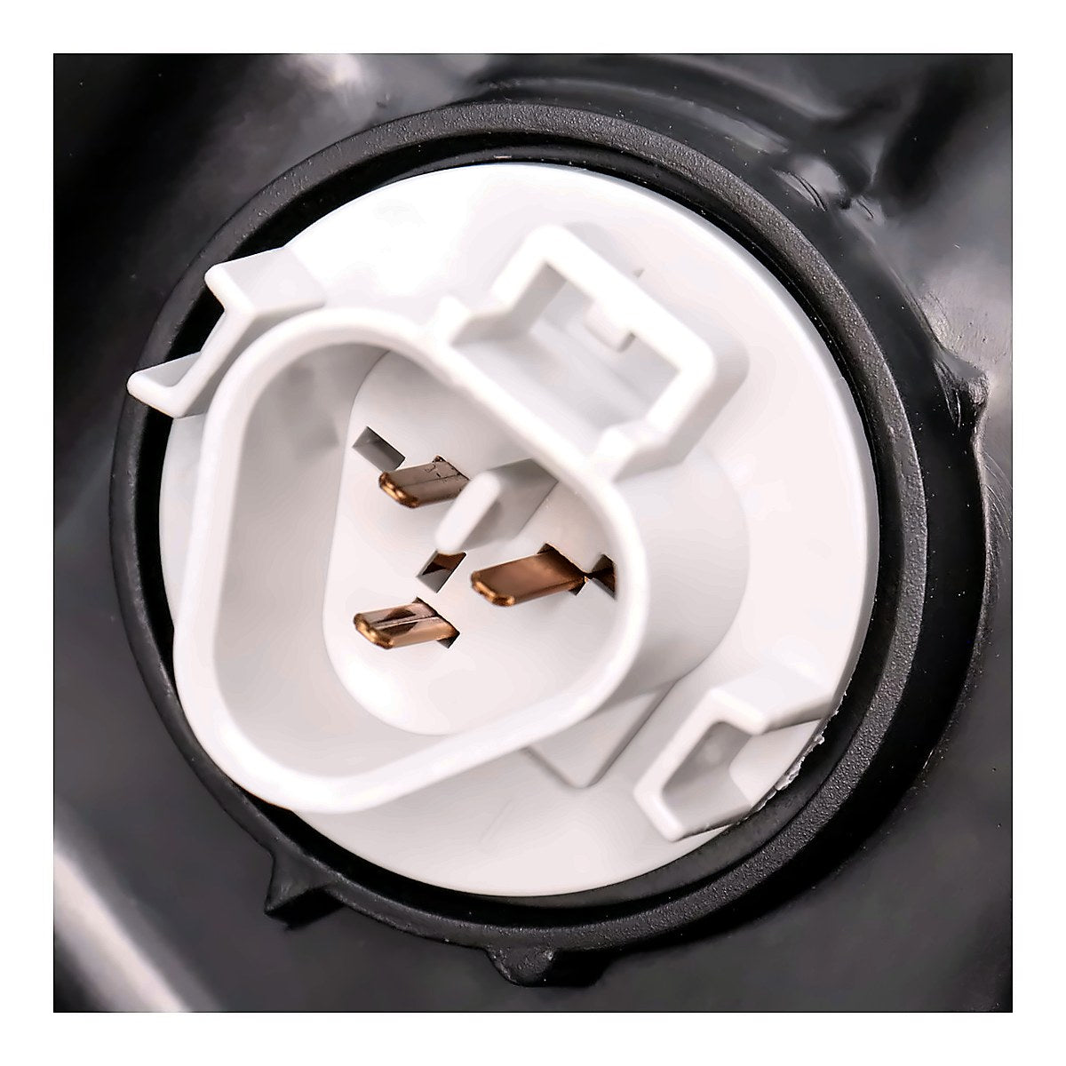 2017-2018 Nissan Rogue - Passenger Side Headlight - connector view, Part NI2503256