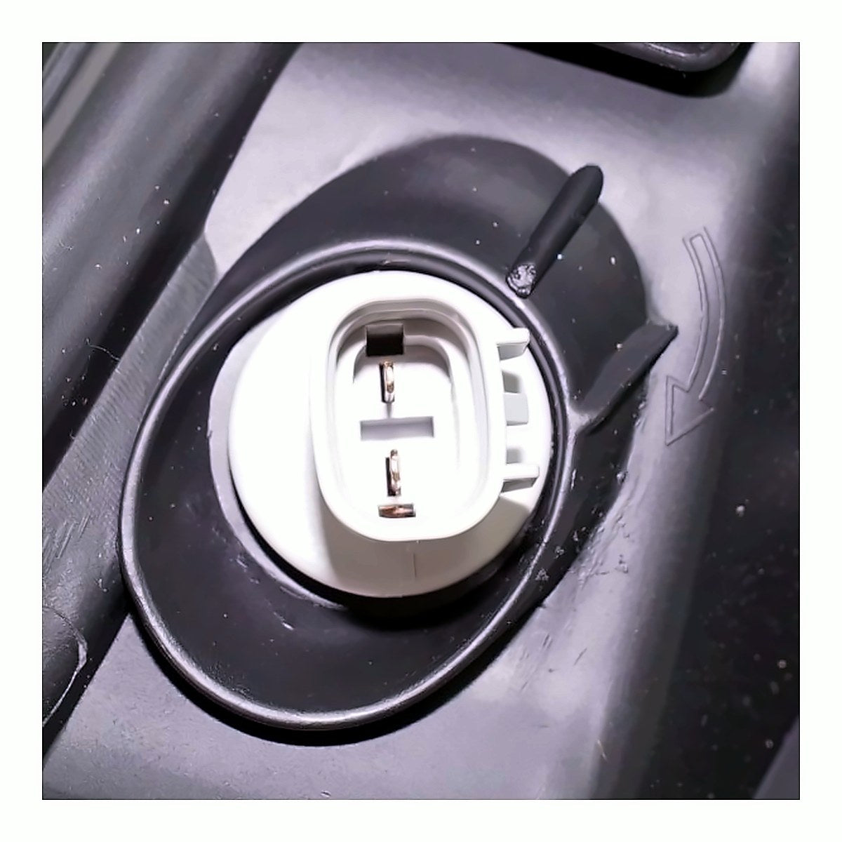2018-2020 Toyota Camry - Driver Side Headlight - connector view, Part TO2502255