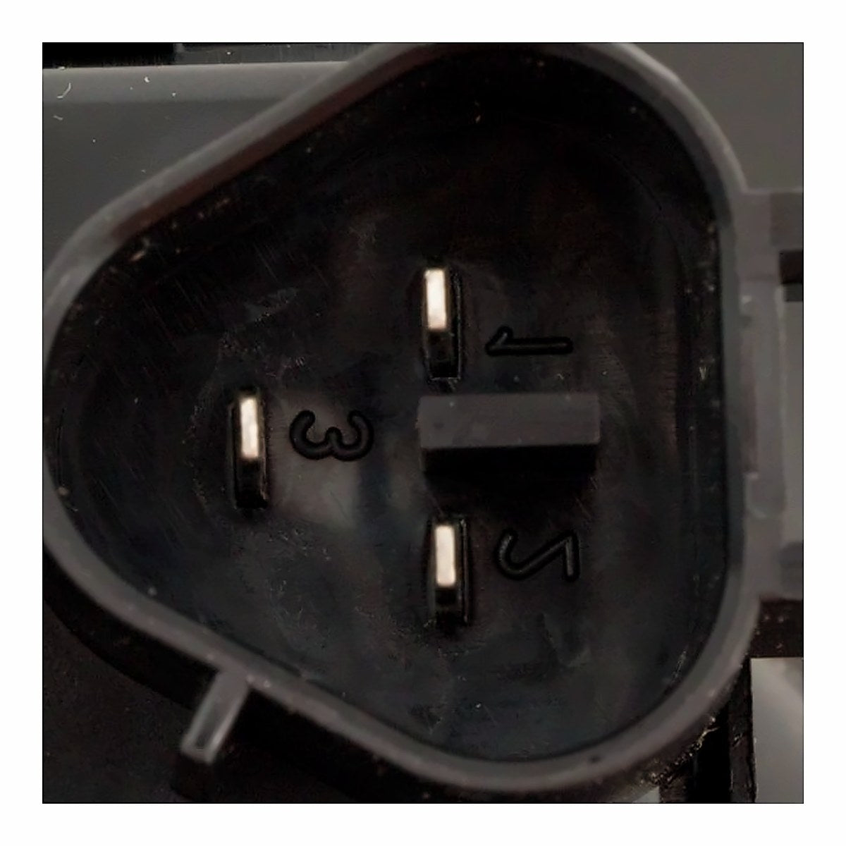 2018-2021 Toyota Tundra - Driver Side Headlight - connector view, Part TO2502260