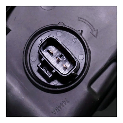2018-2020 Toyota Camry - Passenger Side Headlight - side angle, Part TO2503255