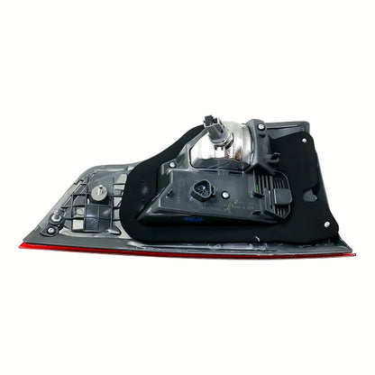 2017-2019 Toyota Highlander Hybrid - Passenger Side Tail Light - rear detail view, Part TO2803139